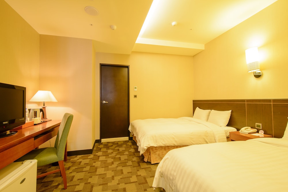 ELITE, QUADRUPLE, 2 DOUBLE BEDS