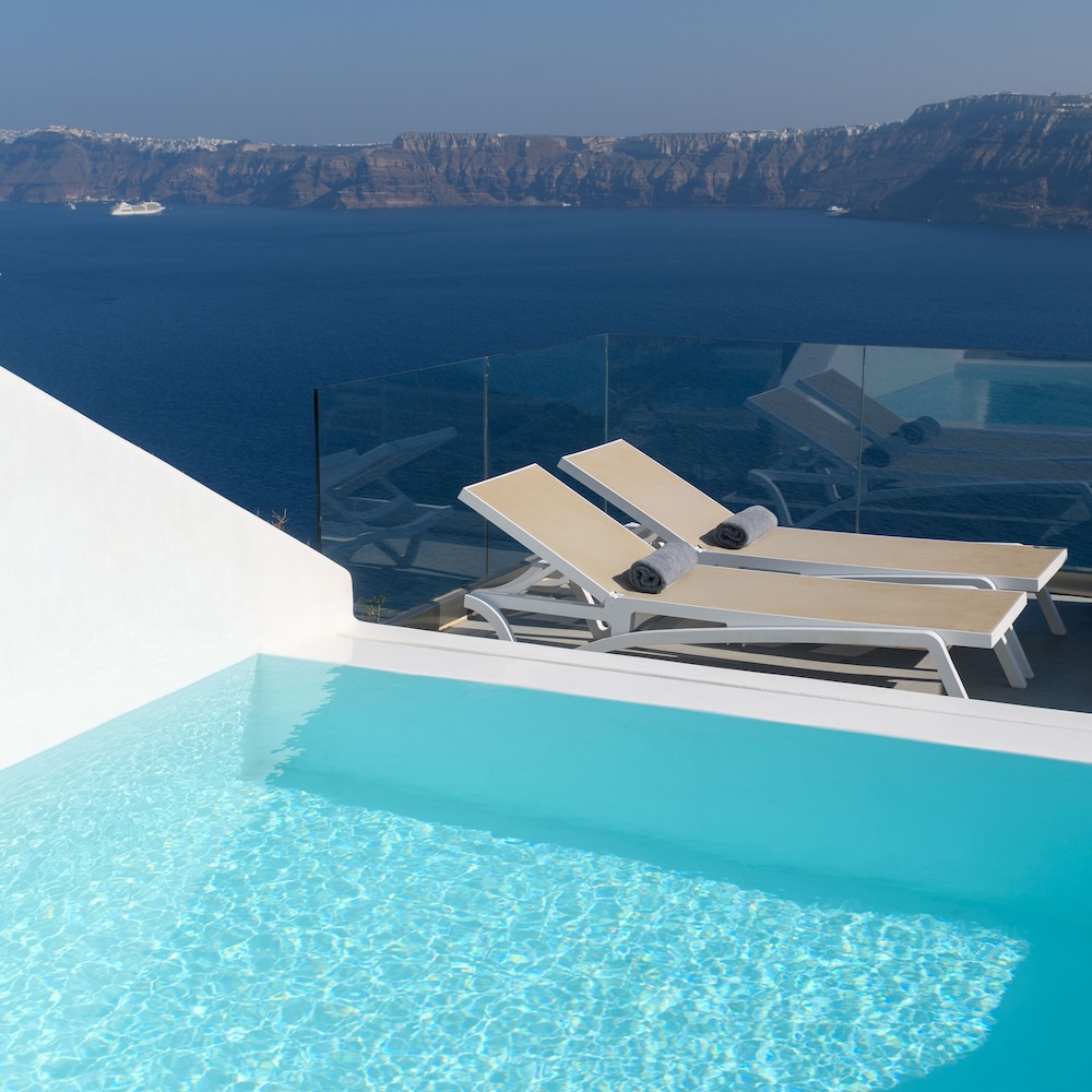 Maison De Lys Luxury Suites 72/72
