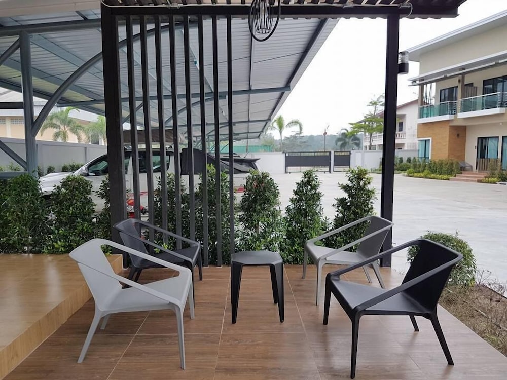 Smile Resort Thungsong 30/46