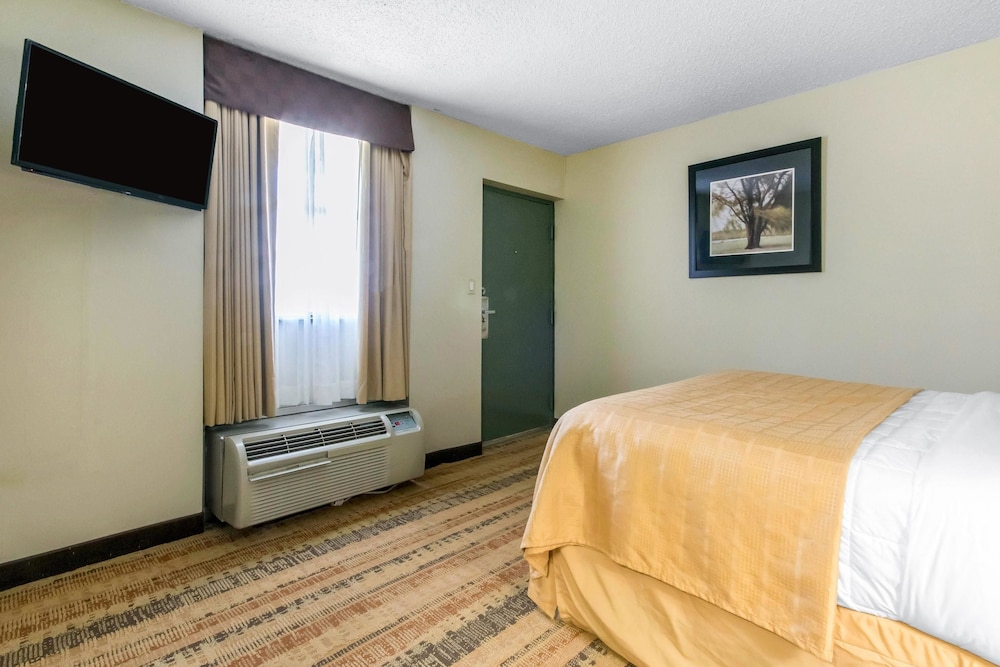 Quality Inn & Suites Horse Cave - Cave City 8/39