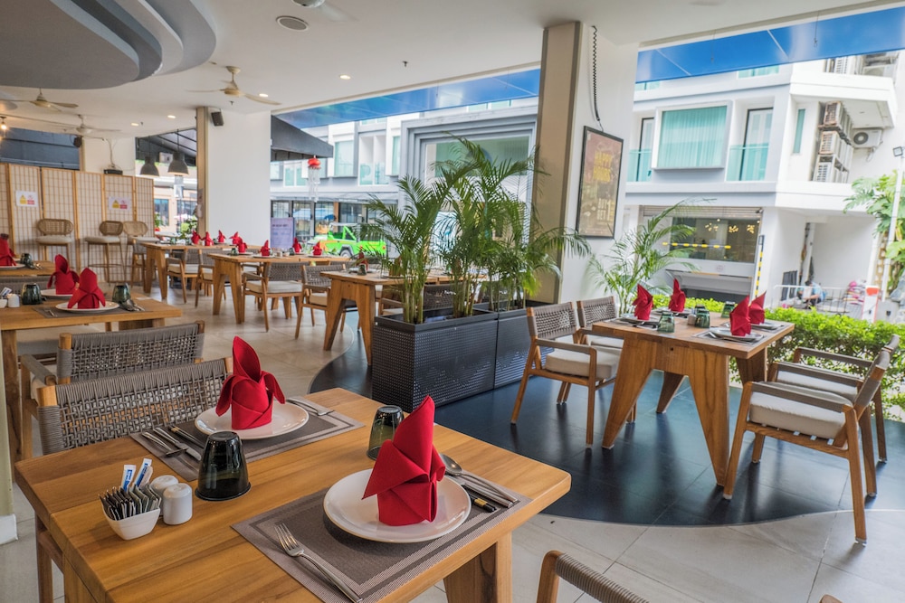 Hotel Clover Patong Phuket 56/75