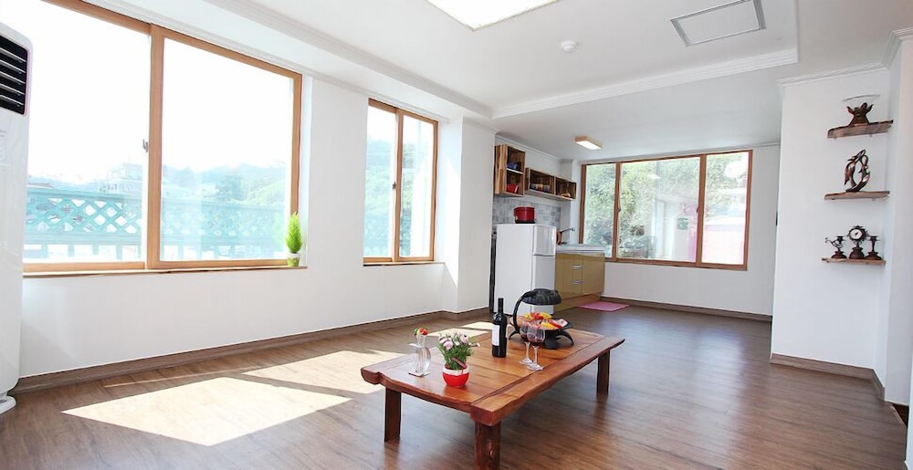 Namhae 1 Night 2 Days Pension 9/20