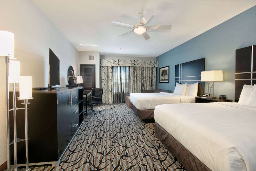 SUITE, 2 QUEEN BEDS