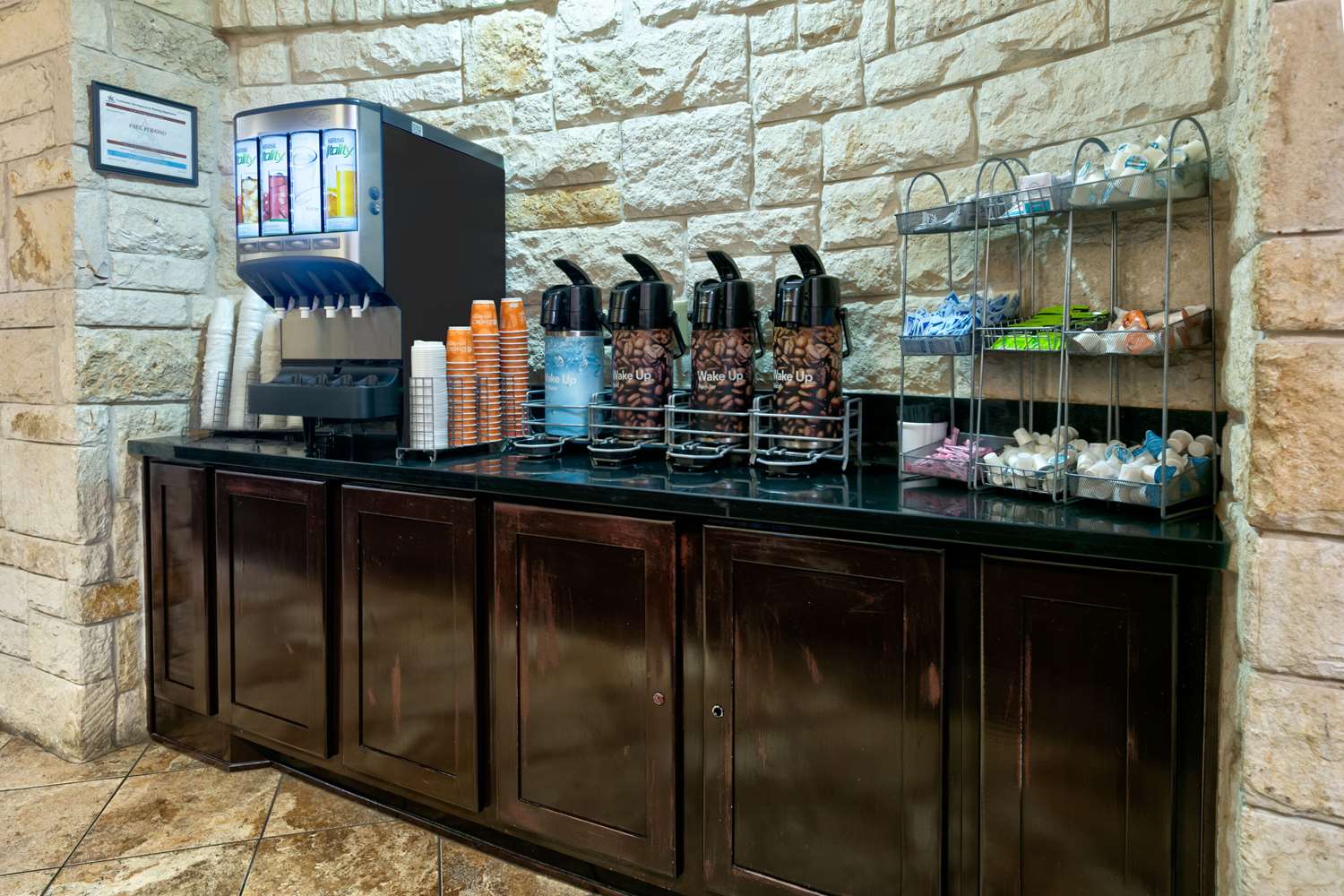 Comfort Suites Arlington - Entertainment District, TX 4/33
