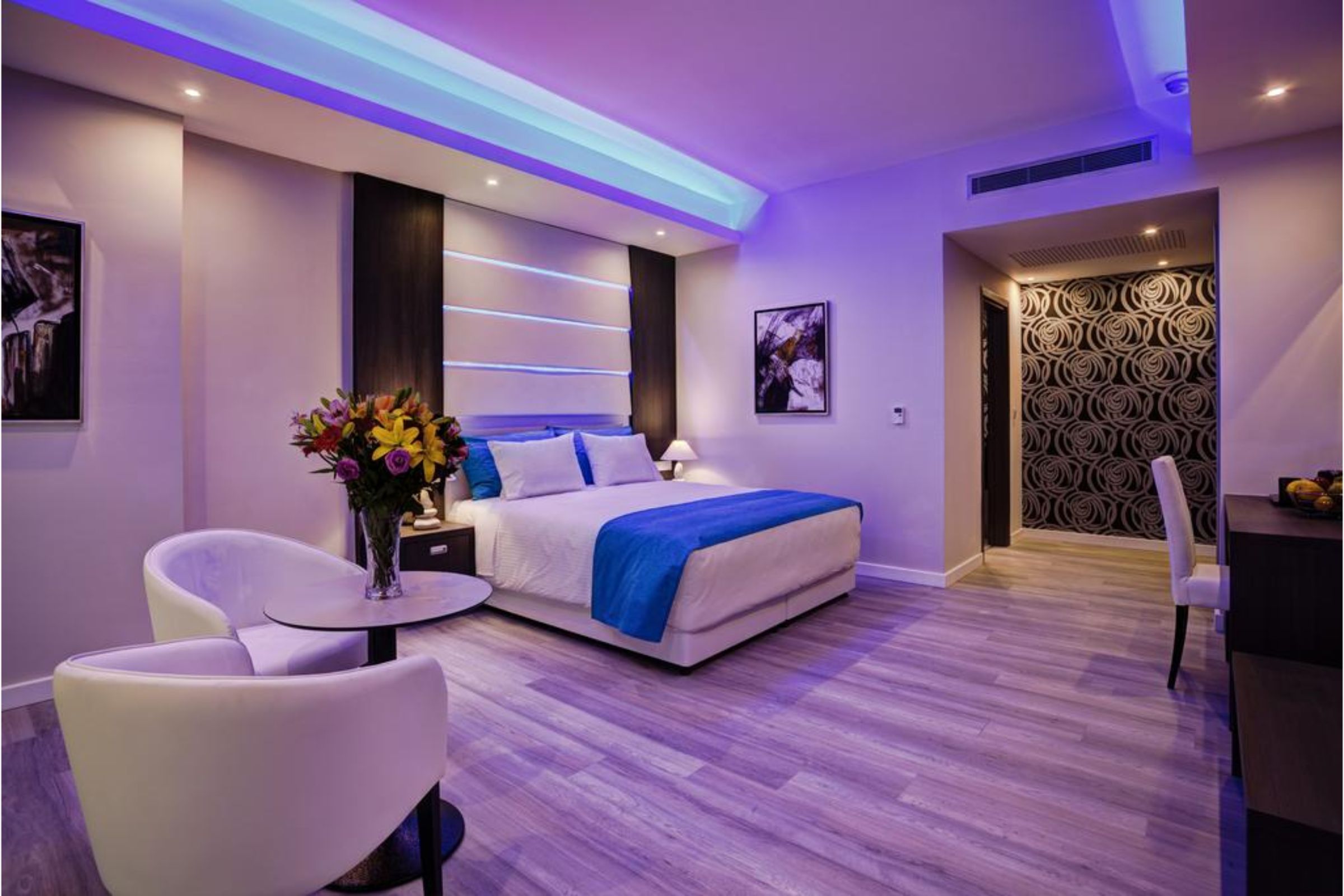 غرفة قياسية ثلاثية، The Josephine Hotel 3/3