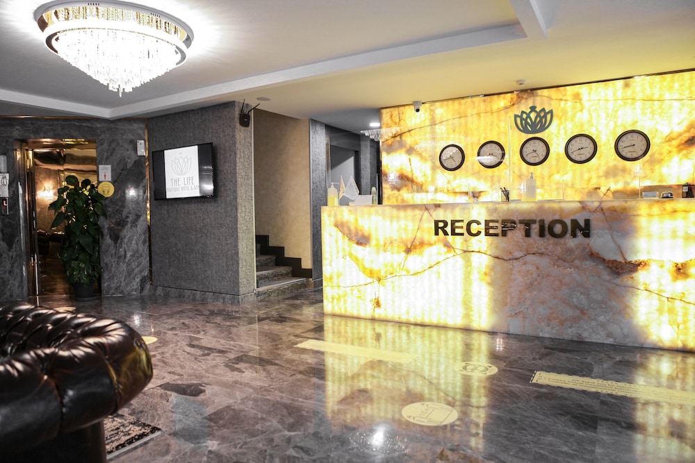 The Life Hotel & Spa 34/71