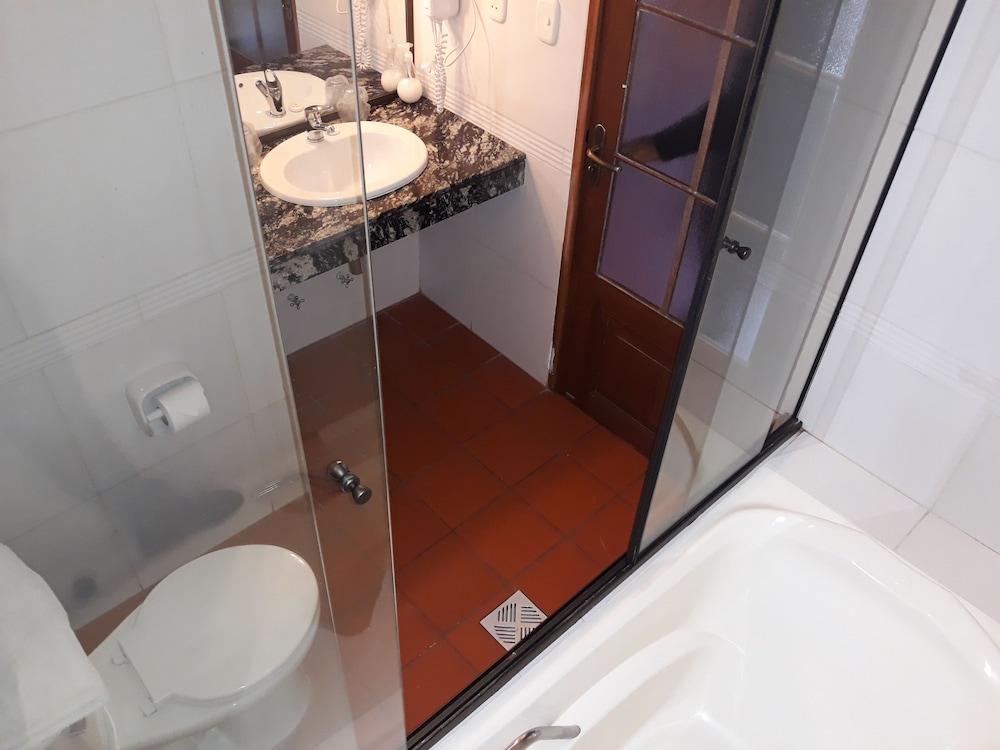Hotel Monasterio 48/50