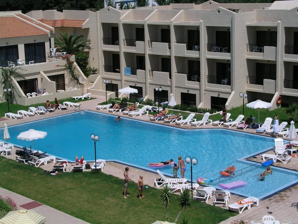 Summerland Hotel & Bungalows - Adults Only 32/34