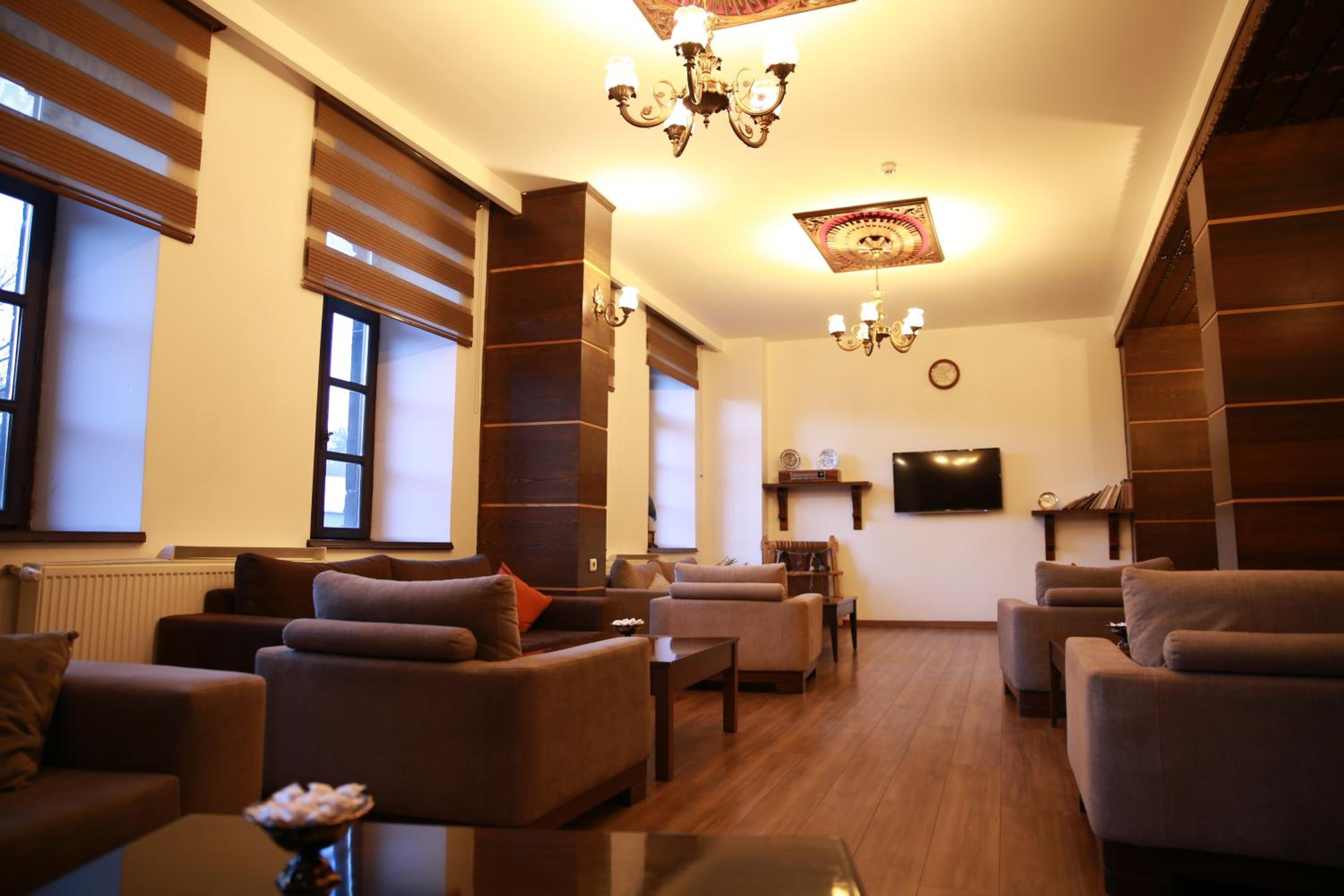 Cheltikov Hotel 32/45