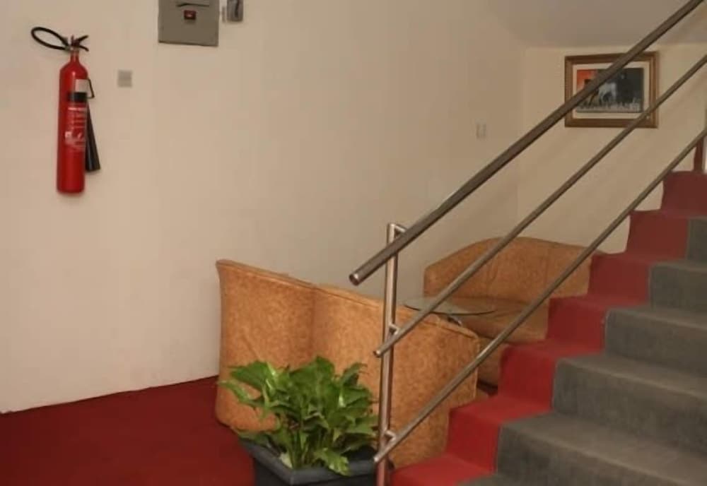 Citilodge Hotel Lagos 8/66