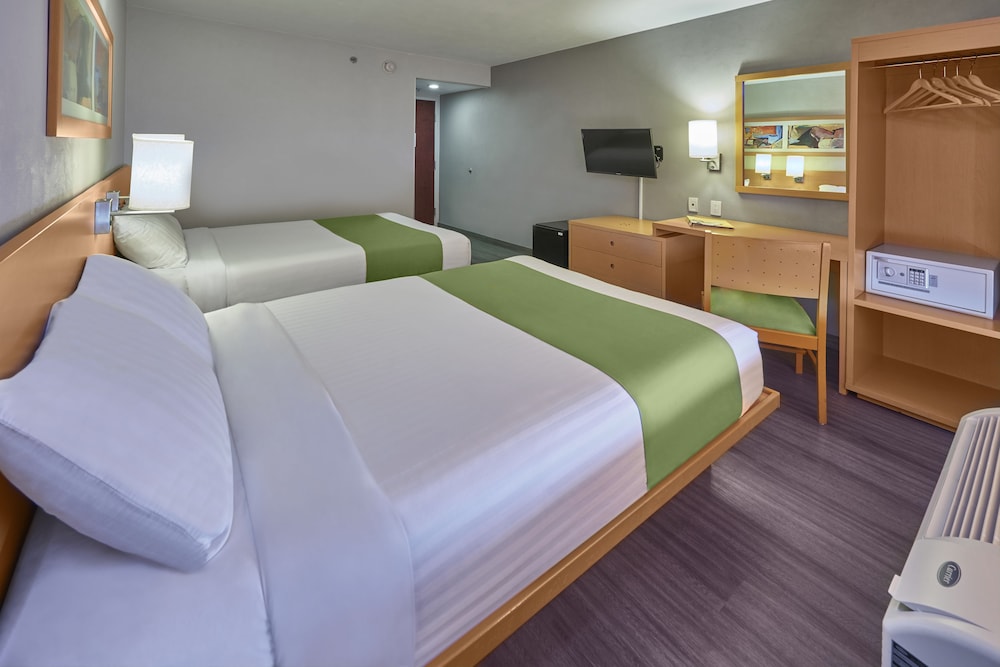 City Express by Marriott Celaya Parque 25/60