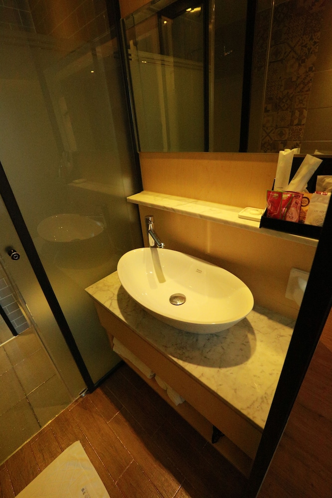 Noel Business Hotel 48/59
