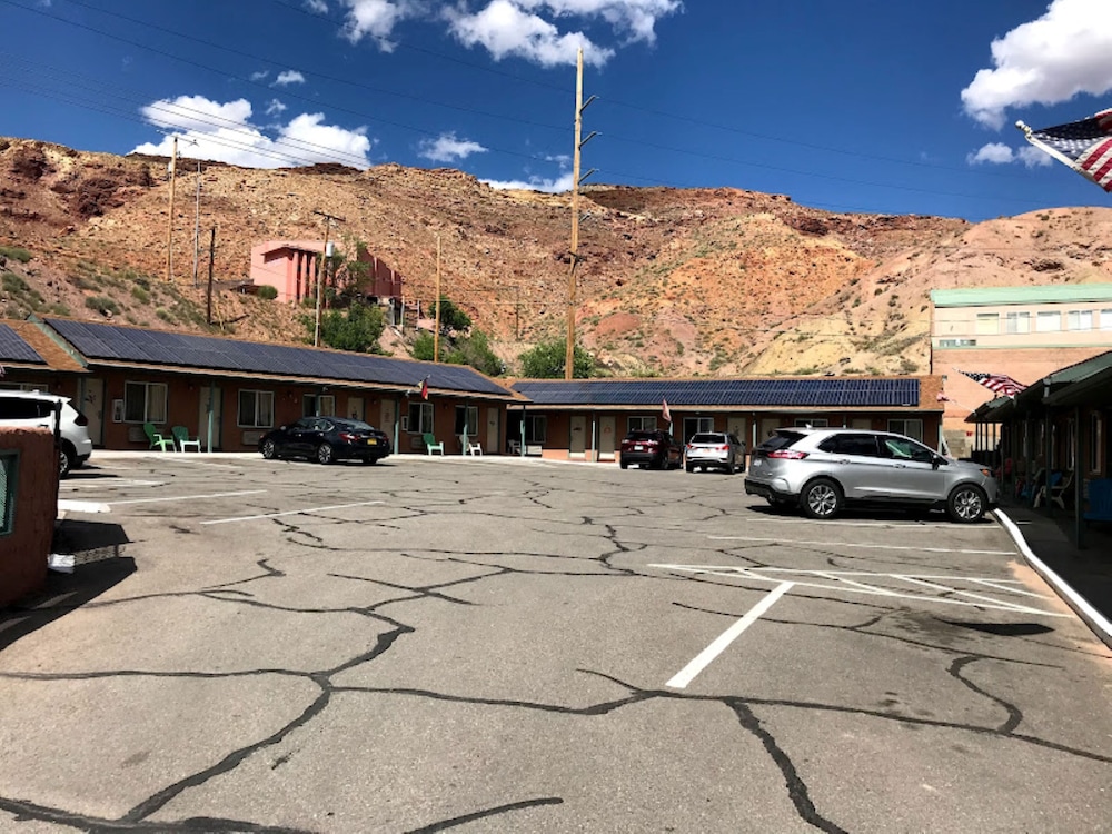 Inca Inn 48/57
