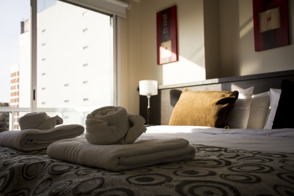 ISI BAIRES APART & SUITES 47/68