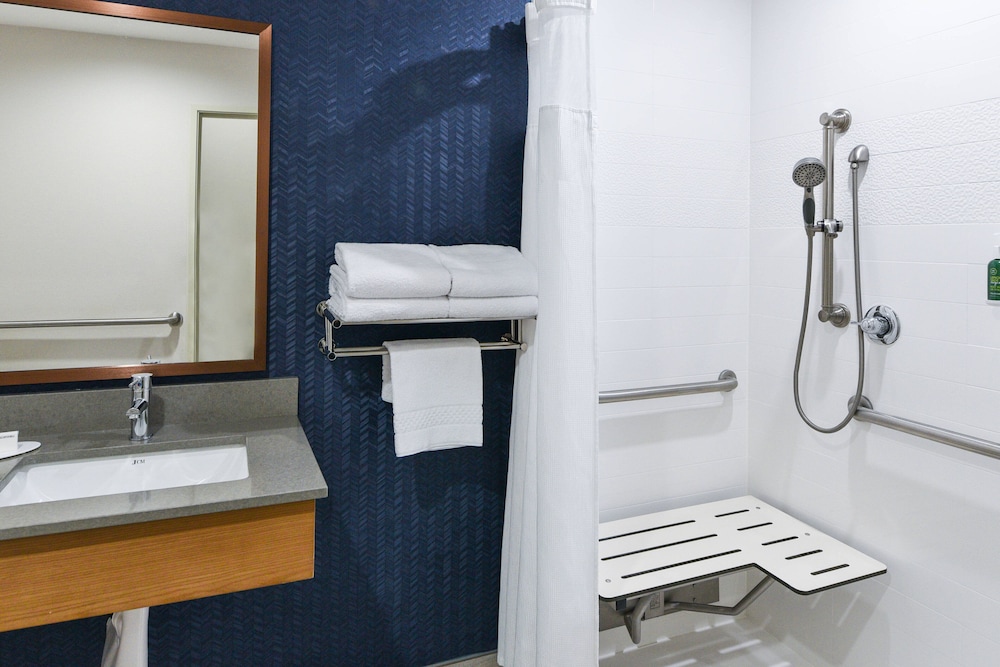 Fairfield Inn And Suites Ontario Rancho Cucamonga 18/49