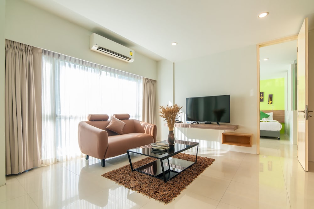 The Lantern Resorts Patong Phuket 49/71