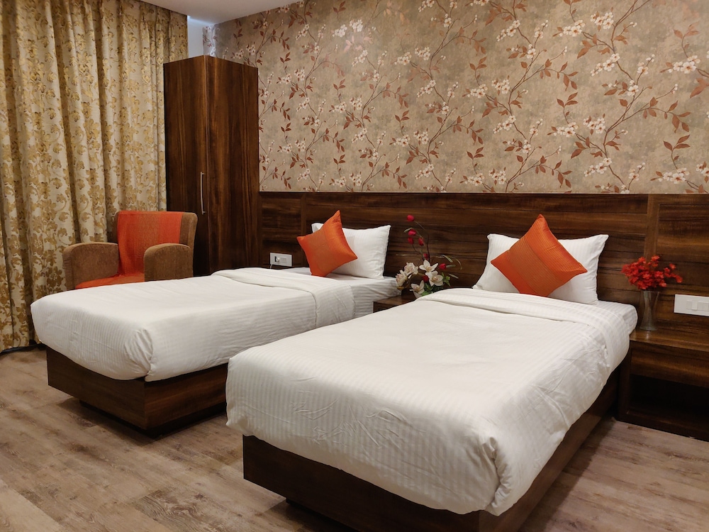 Hotel Yelchiko 8/23