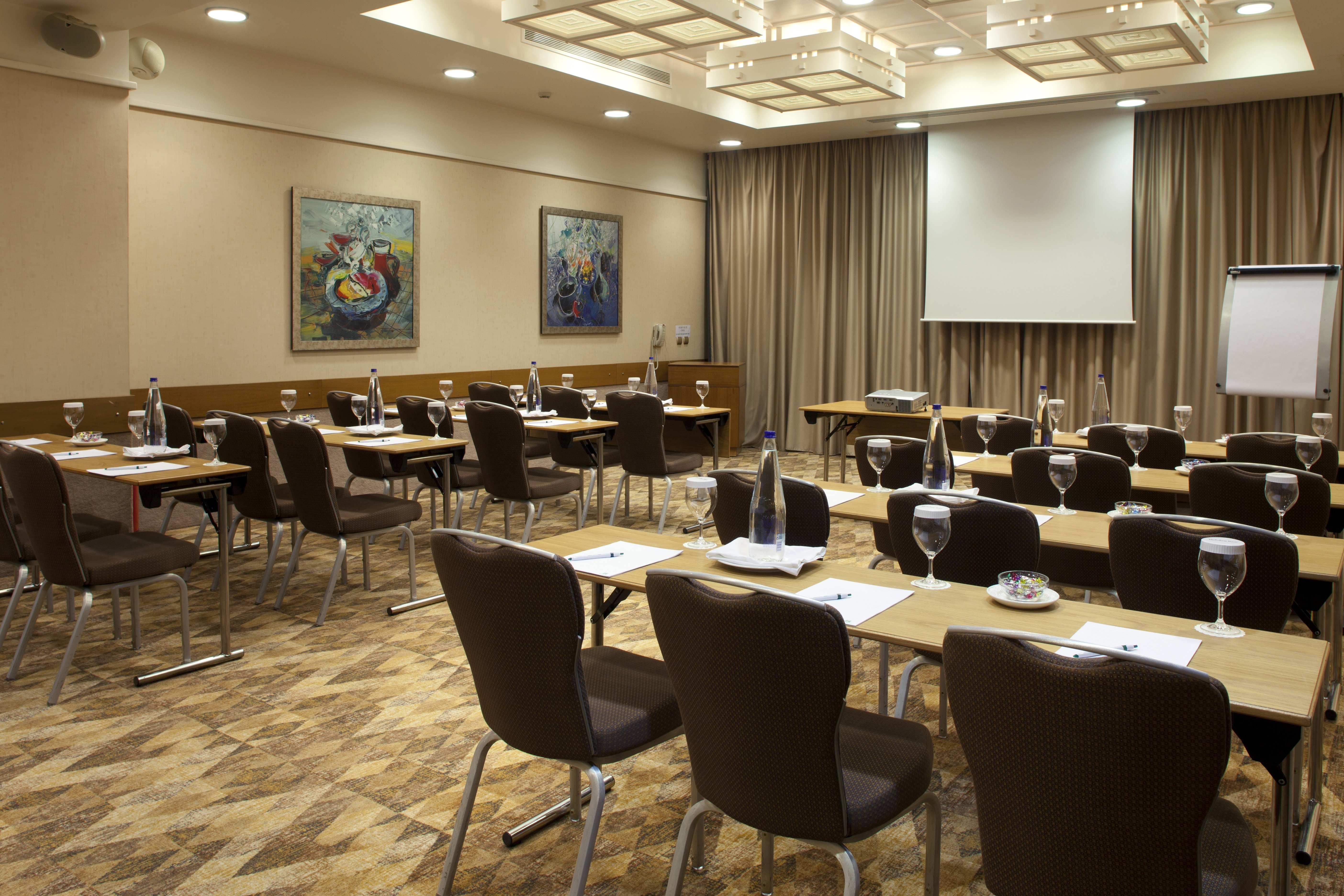 Holiday Inn Athens Airport 54/66