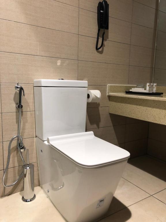 Executive, Suite