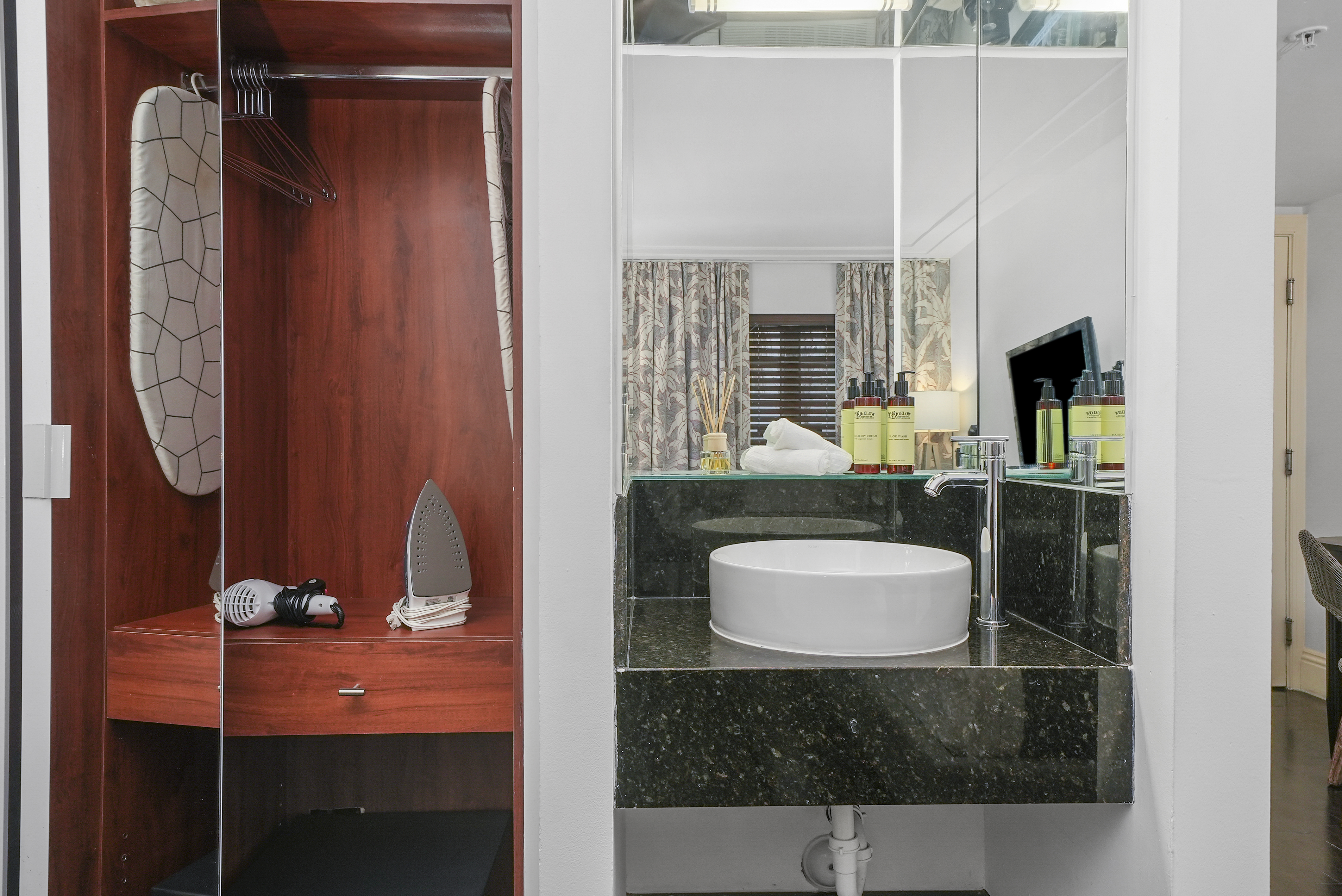 غرفة بسريرين كوين، Riviera Suites South Beach 8/10