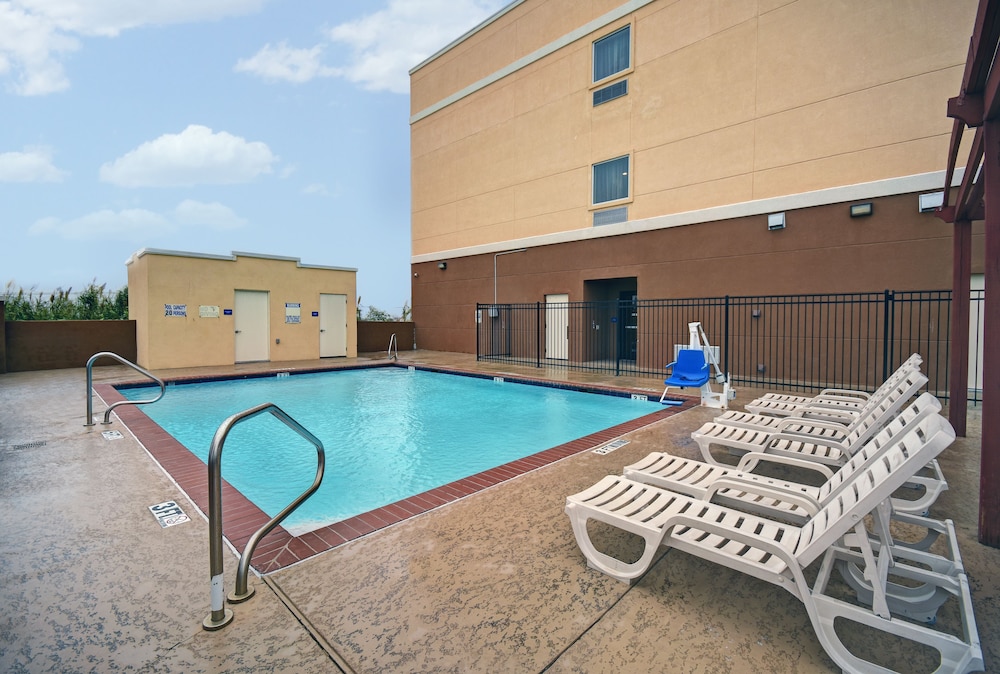 Galveston Inn Suites Hotel 1/55