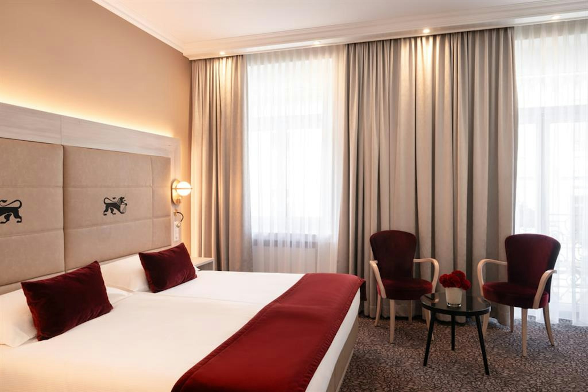 HOTEL ST GOTTHARD 22/84