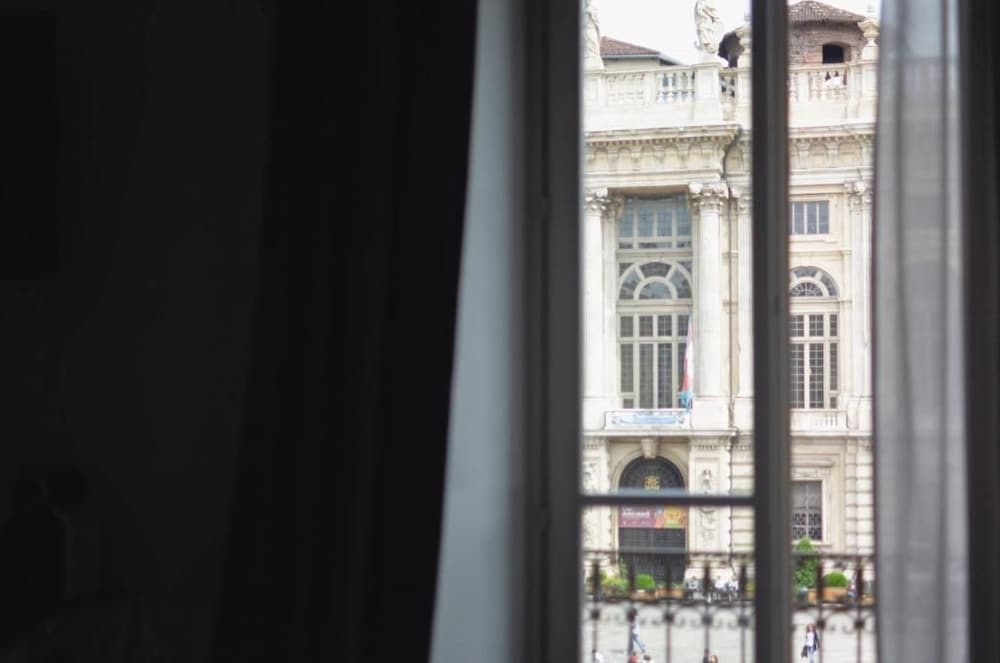 Piazza Castello Suite 4/50
