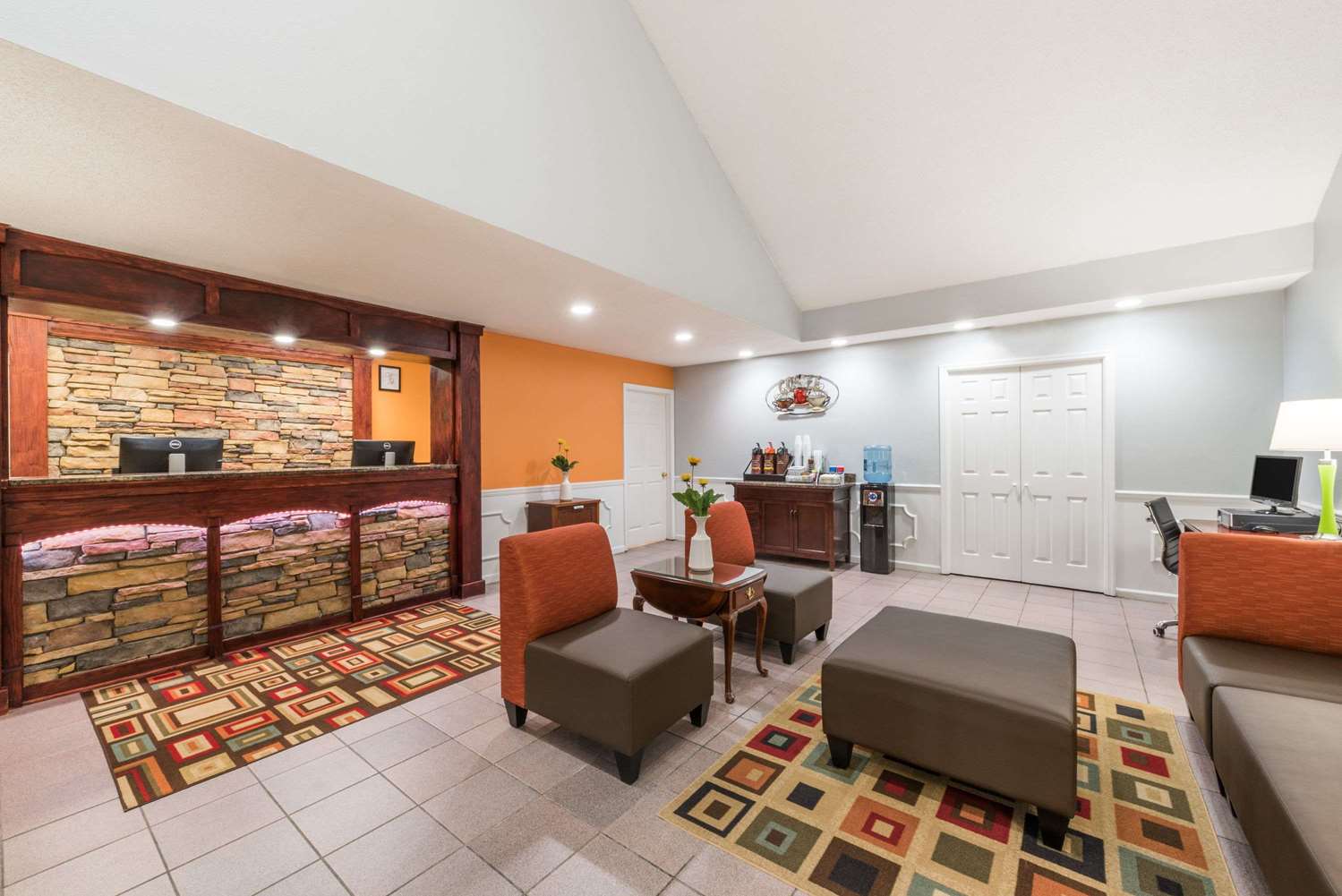 Super 8 By Wyndham Alexander City 8/29