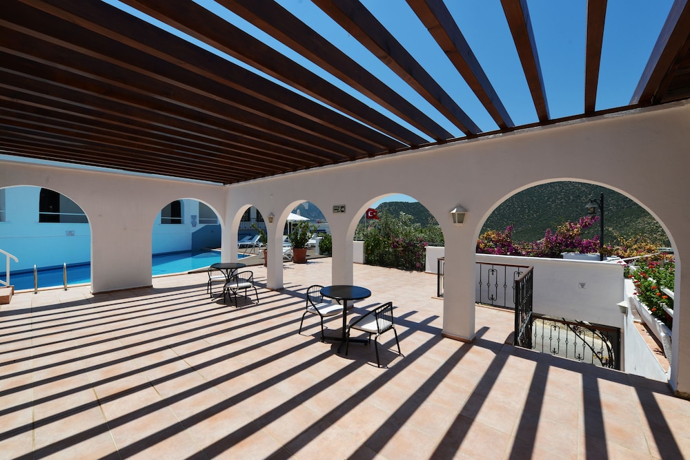 Kalamar Hotel 17/50