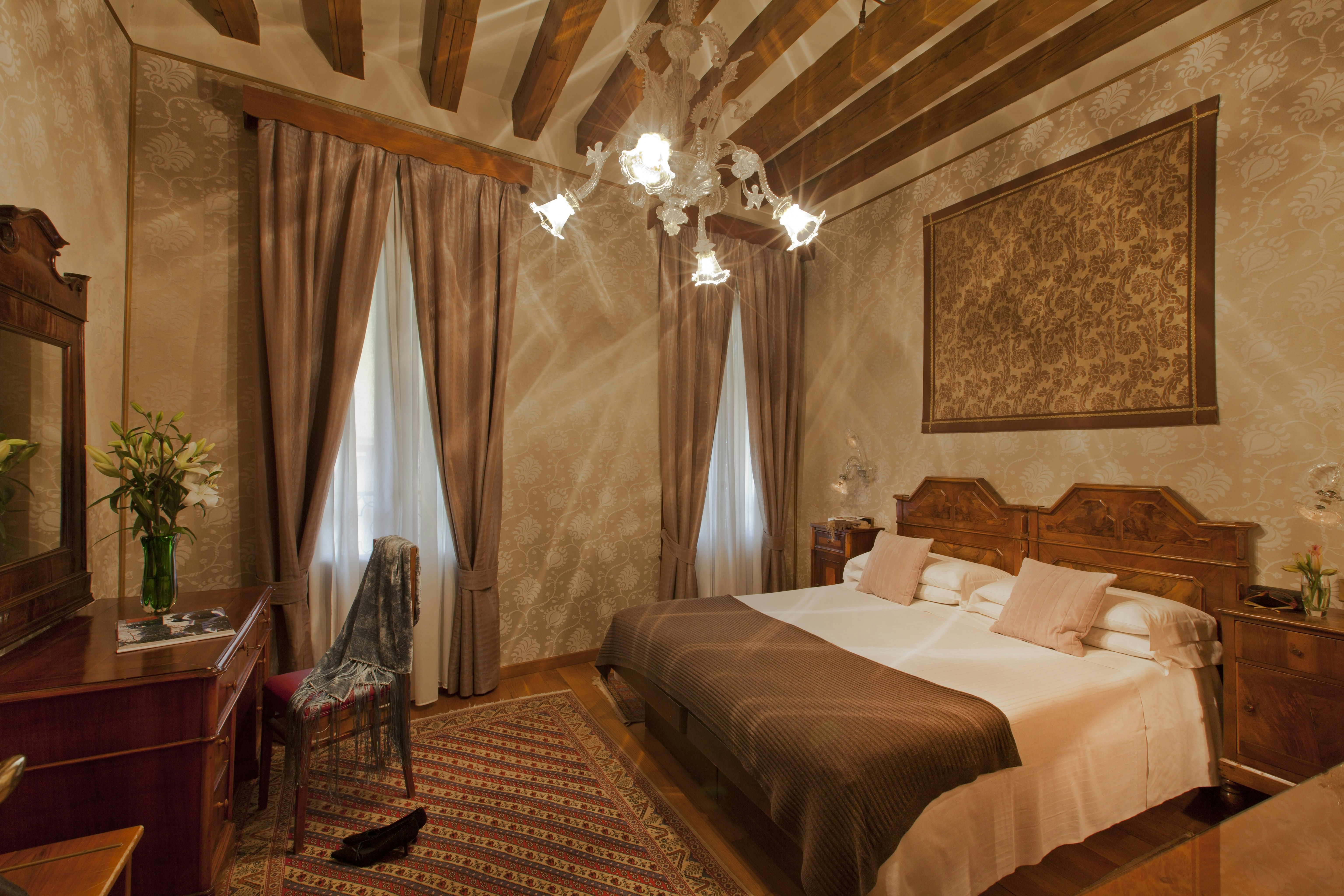Saturnia and International Hotel 5/22