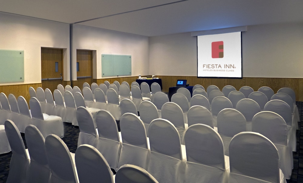 Fiesta Inn Leon 39/45