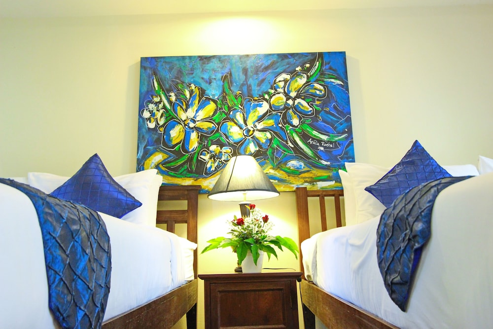 Shewe Wana Suite Resort 24/72