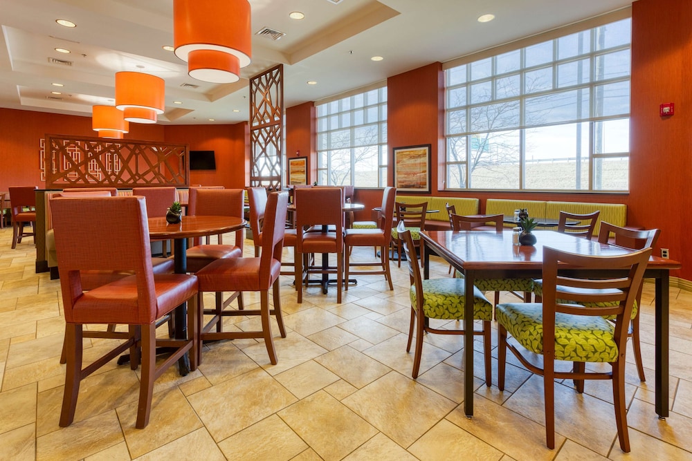 Drury Inn and Suites Northeast Indianpolis 36/48