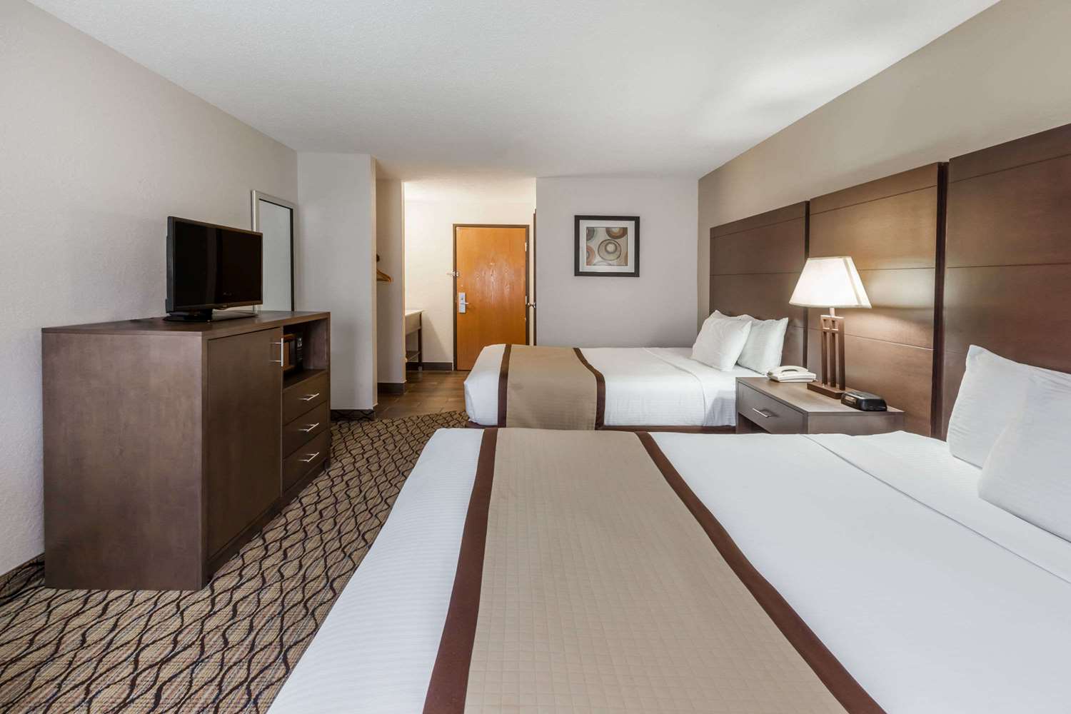 Baymont by Wyndham Auburn 4/14