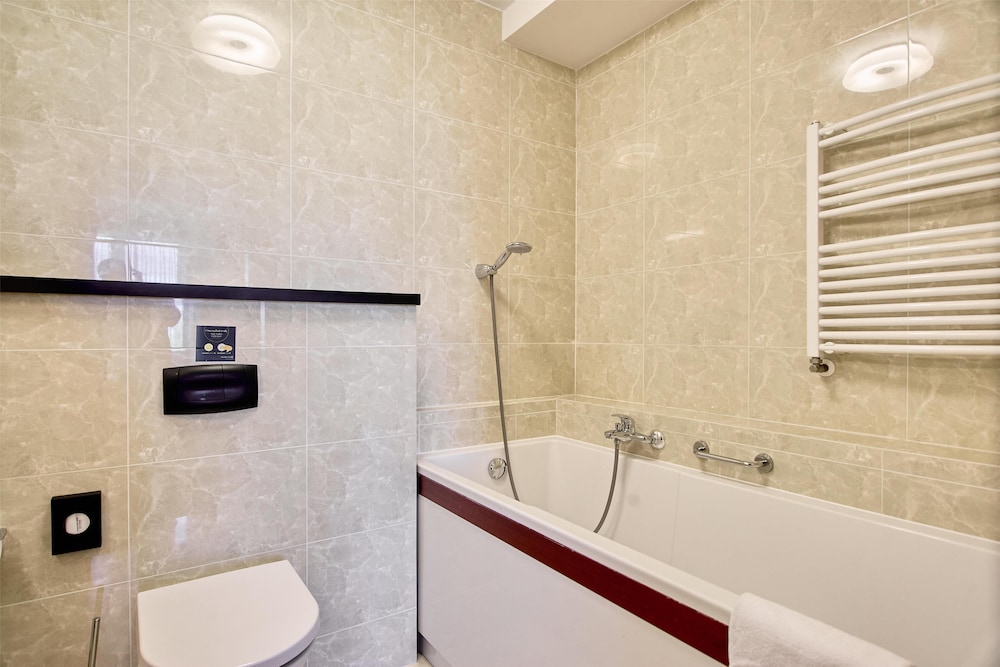 Metropolo Krakow By Golden Tulip 44/47
