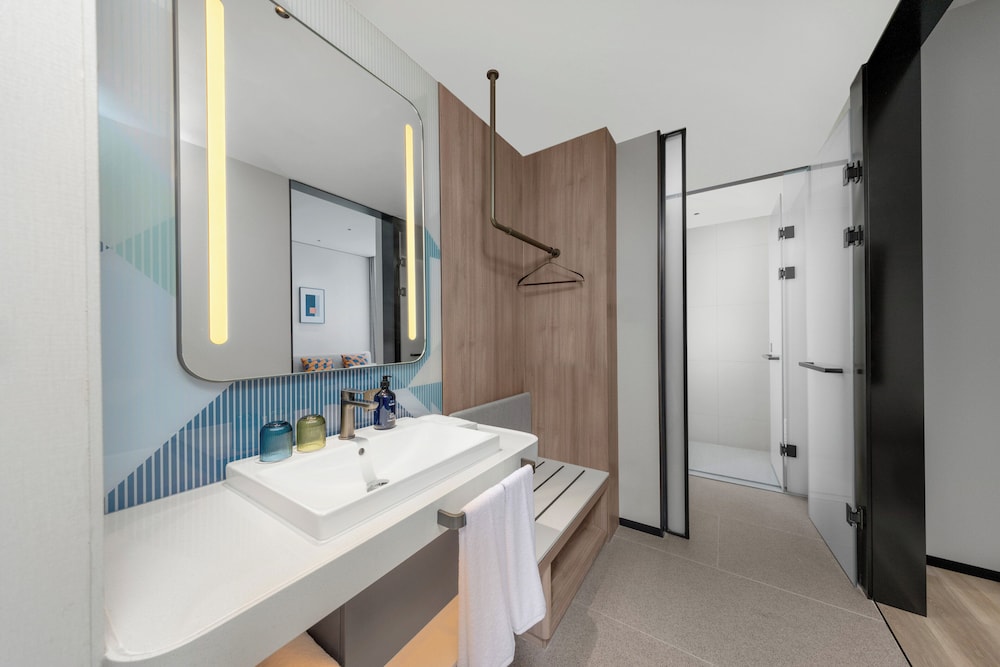 Holiday Inn Express Shanghai Jing An Xikang Road by IHG، شانغهاي 44/50