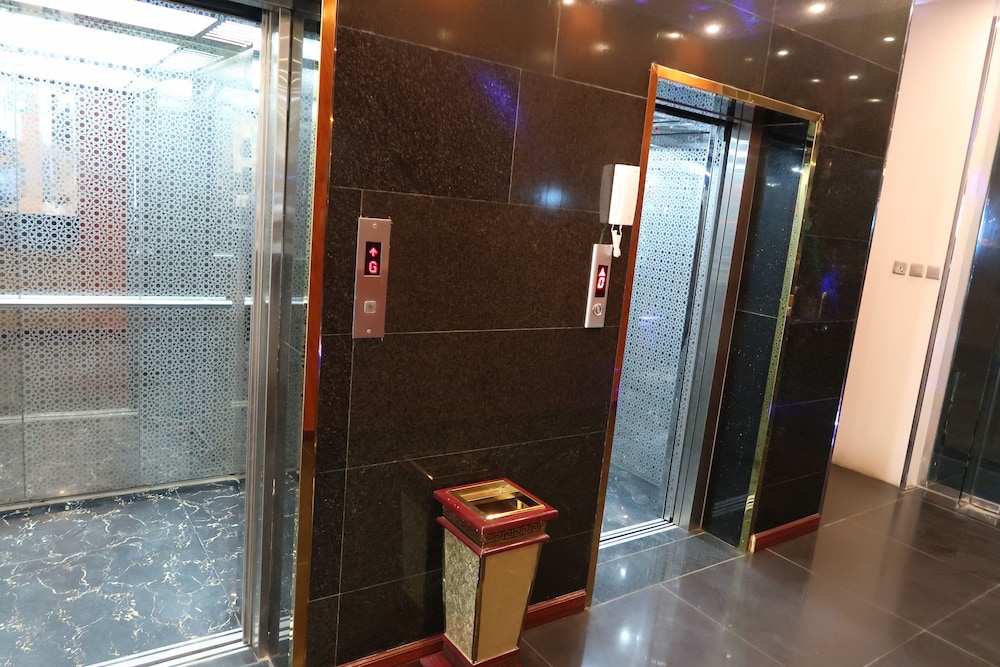 فندق اللوتس(Lotus Hotel) 36/47