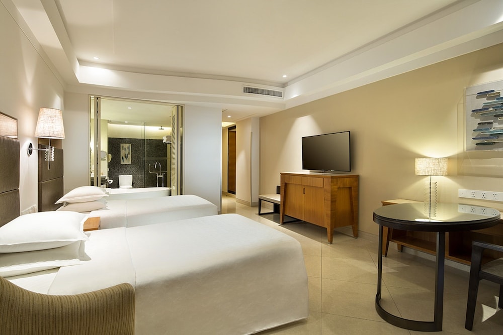 Superior, Twin Beds, Ocean View