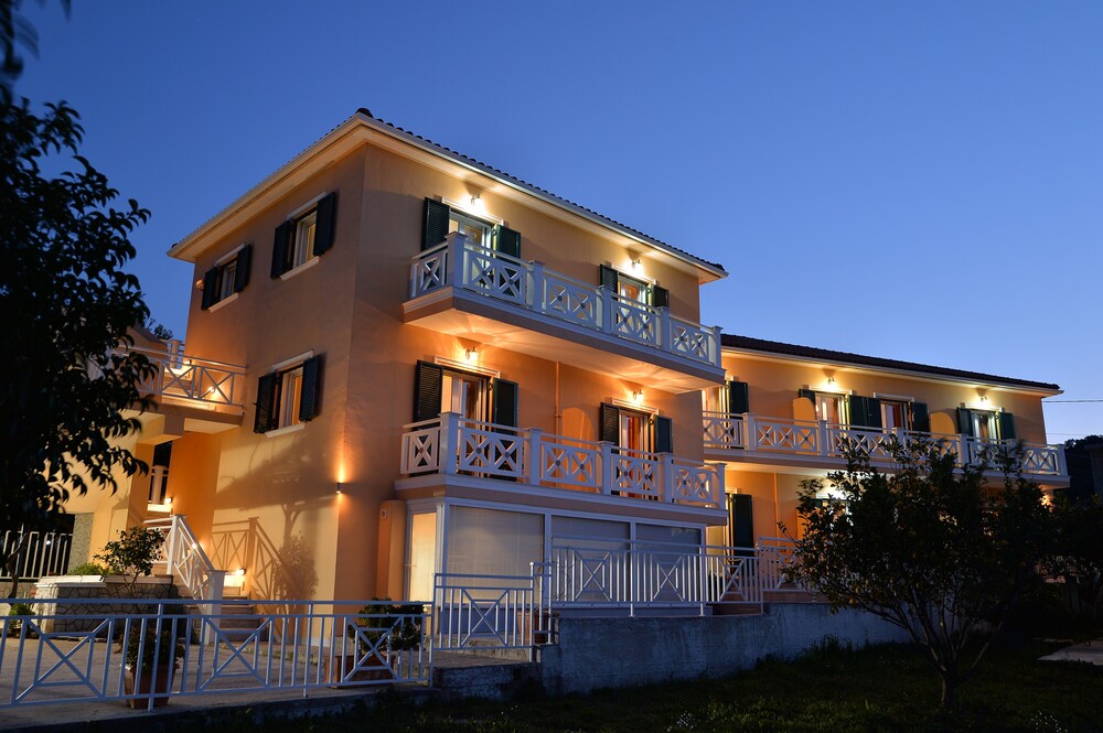 Villa Reverenza 3/65