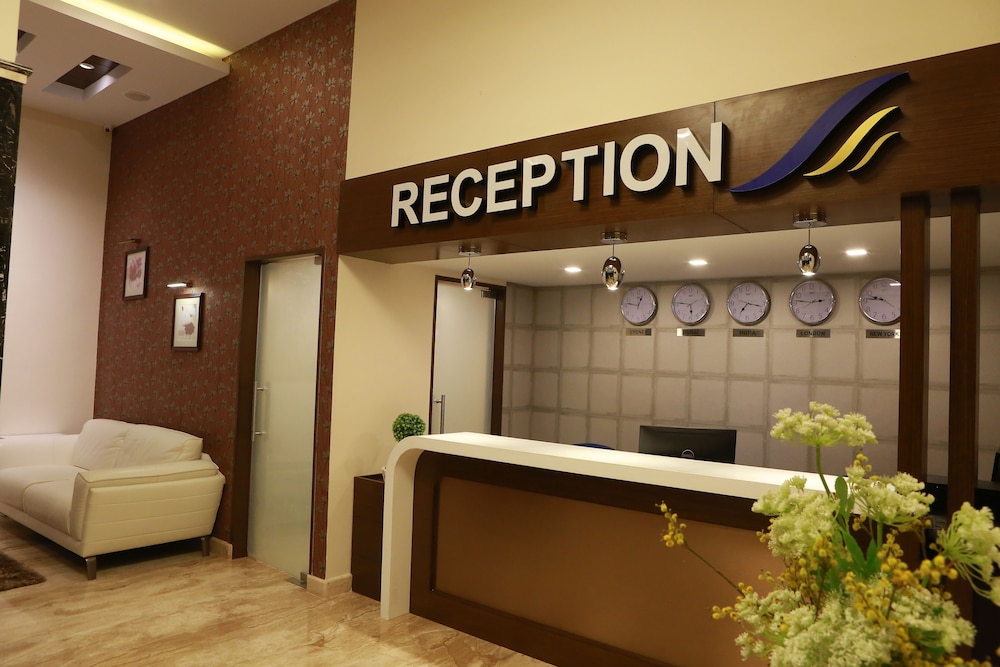 Breeze Suites Transit Hotel 2/34