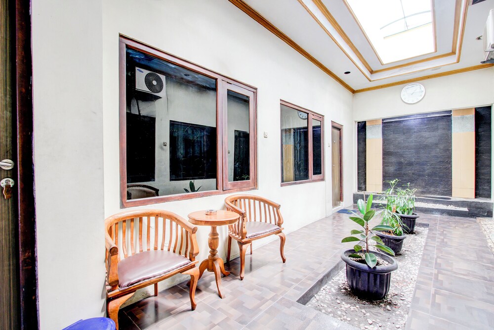 Hotel O Jalan Malioboro Near Stasiun Tugu Yogyakarta Formerly Hotel Baru 39/45