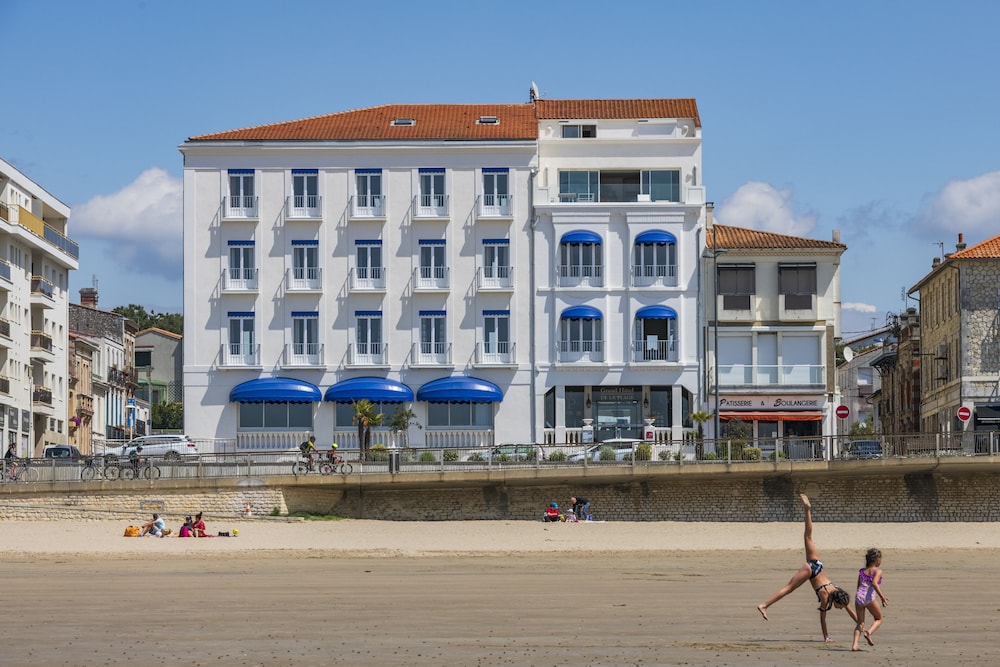 CERISE Royan - Le Grand Hotel de la Plage 4/67
