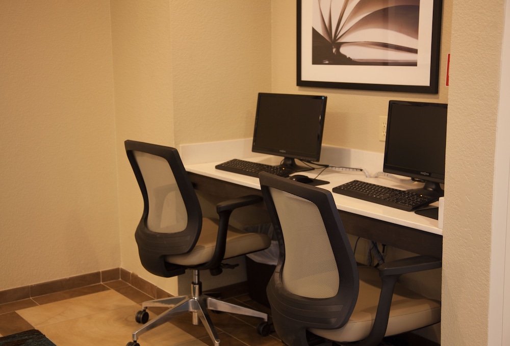 CANDLEWOOD SUITES ALEXANDRIA 35/41
