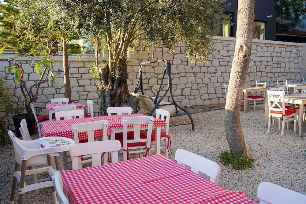 Kekik Alacati Otel 32/50