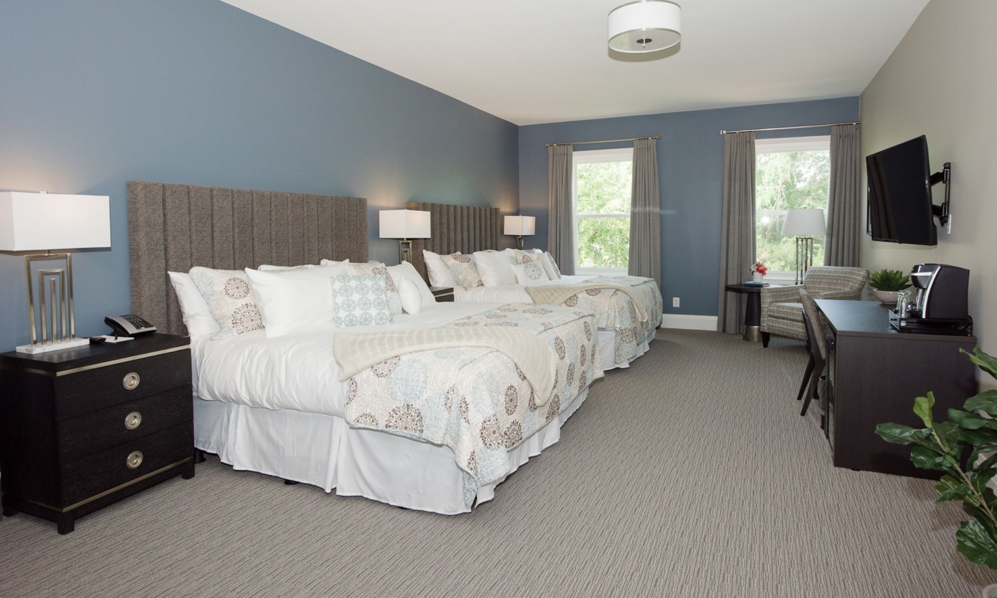 Adjoining, 2 King Beds