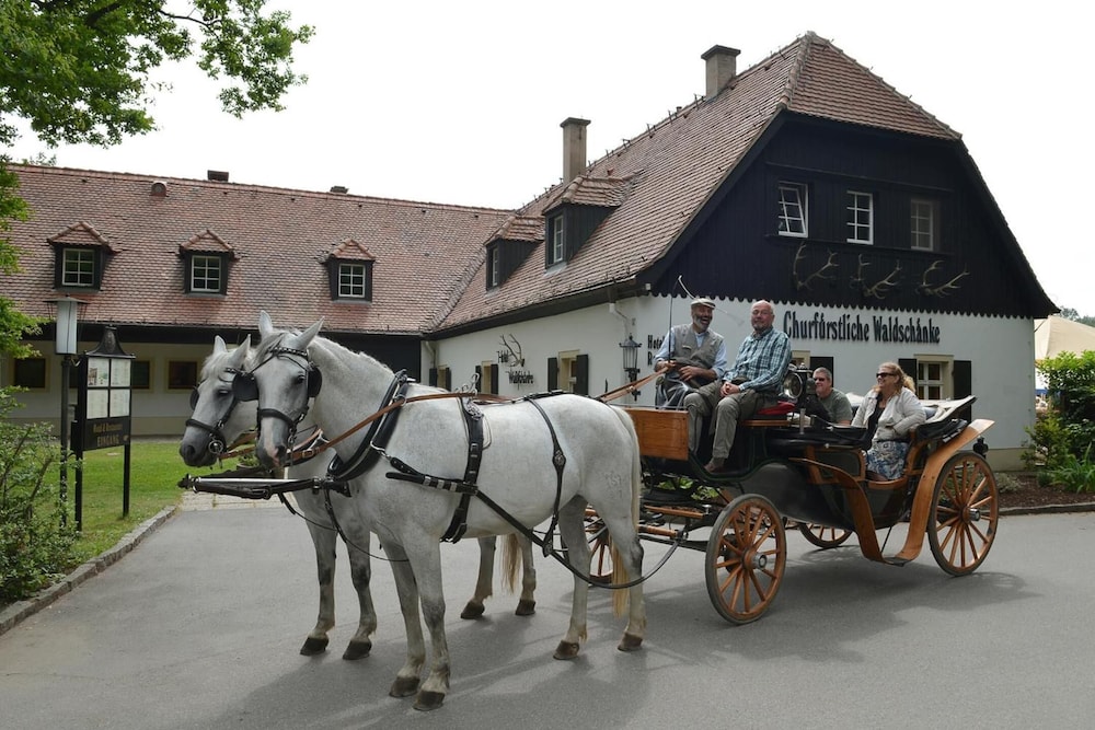 Churfuerstliche Waldschaenke Moritzburg 28/62