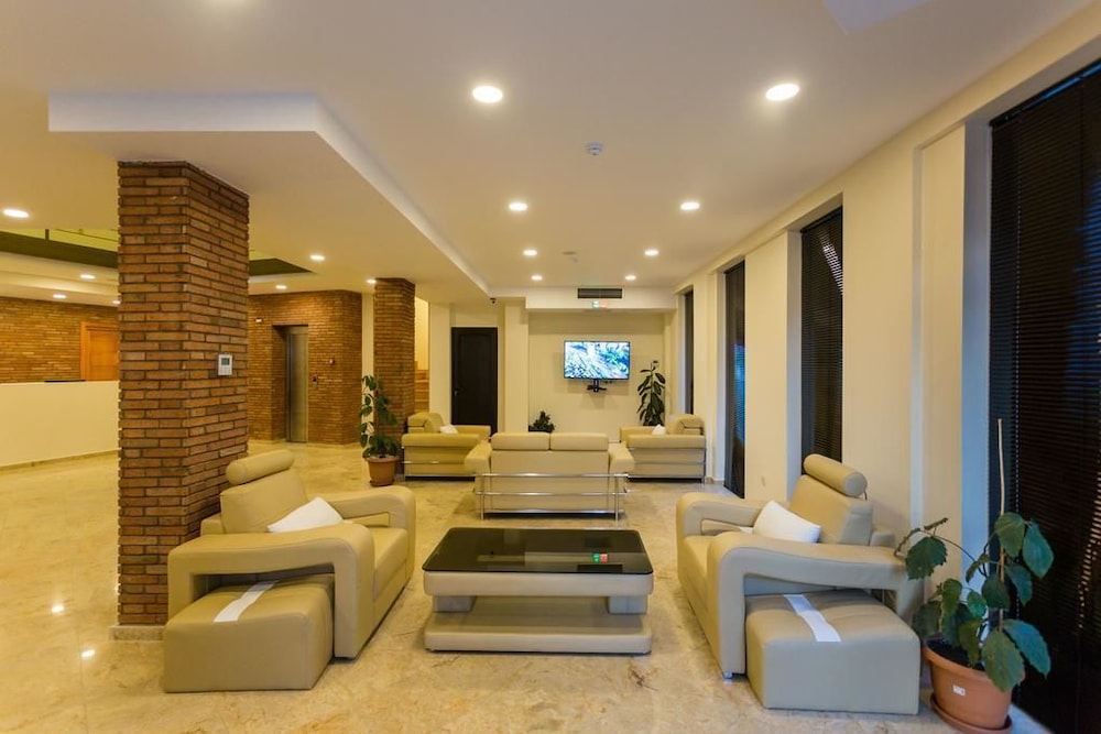 Atrium Boutique Hotel 46/50
