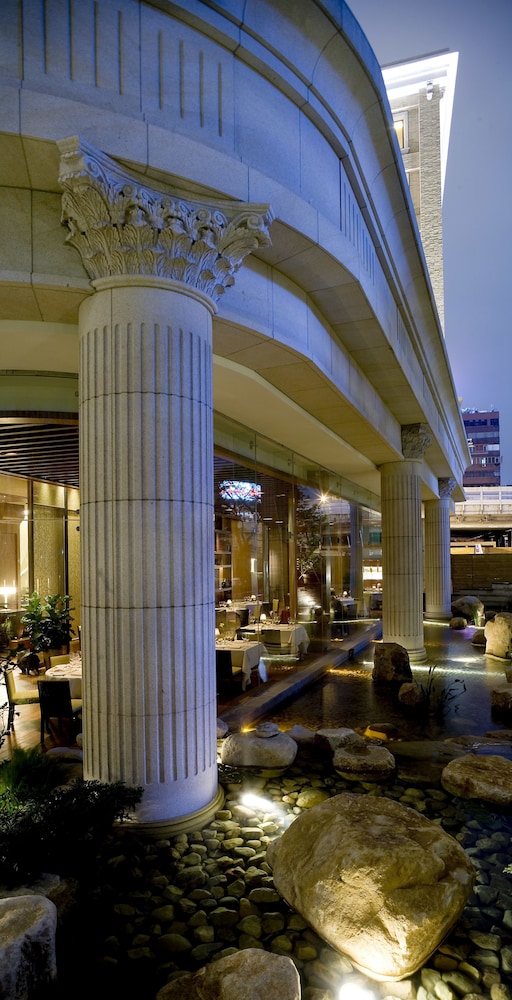 Miramar Garden Taipei Hotel 60/63
