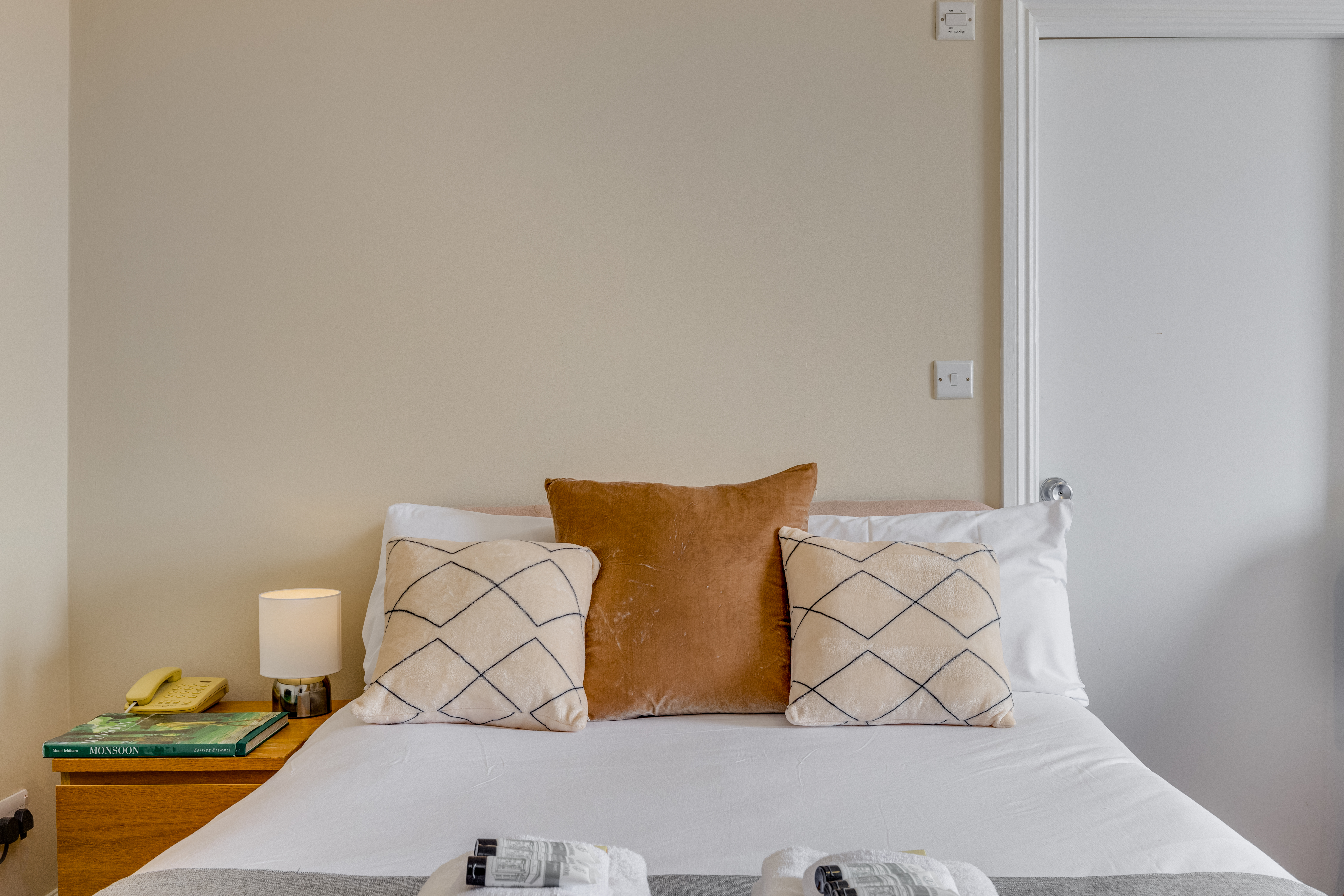 1 Lexham Gardens Hotel 23/50
