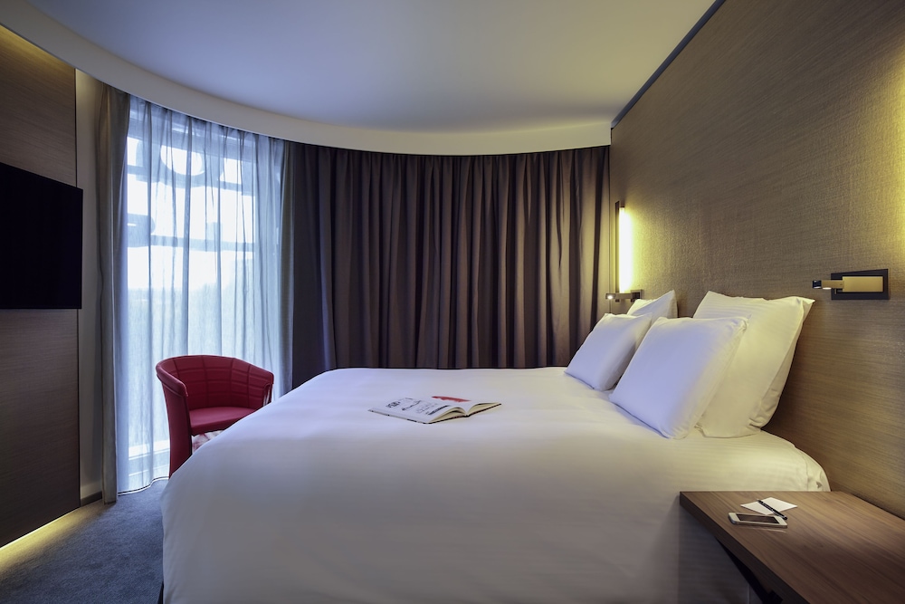 Radisson Blu CDG Airport Terminal Hotel, Paris 16/50